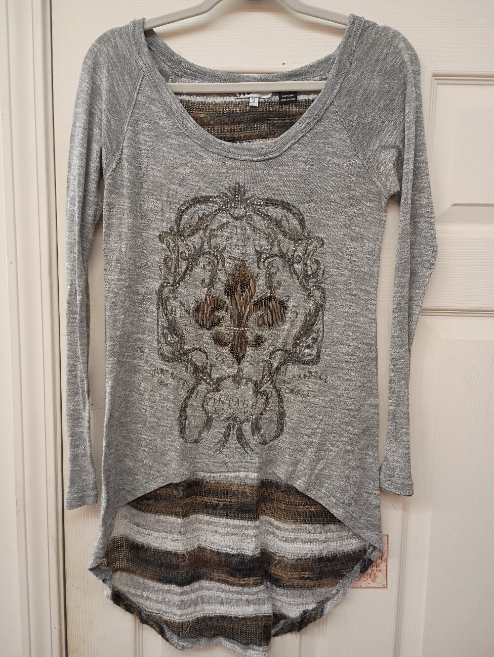 VINTAGE Miss Me Gray Embellished Fleur-de-Lis High-Low Tunic with Striped Hem